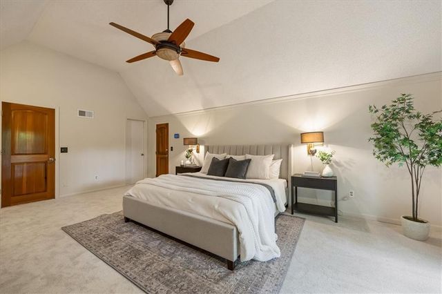 8800 Rosewood Drive, Prairie Village, KS 66207