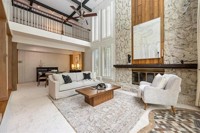 8800 Rosewood Drive, Prairie Village, KS 66207