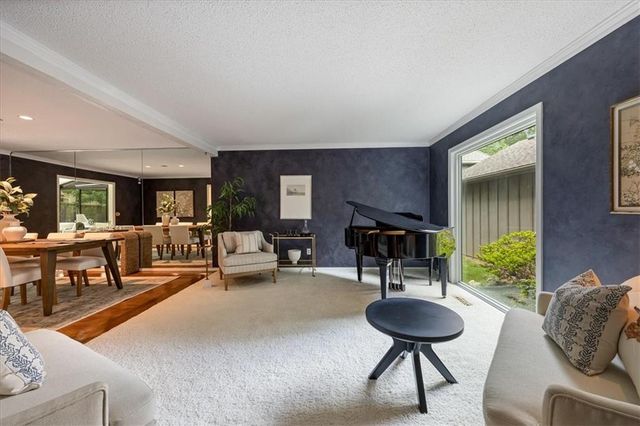 8800 Rosewood Drive, Prairie Village, KS 66207