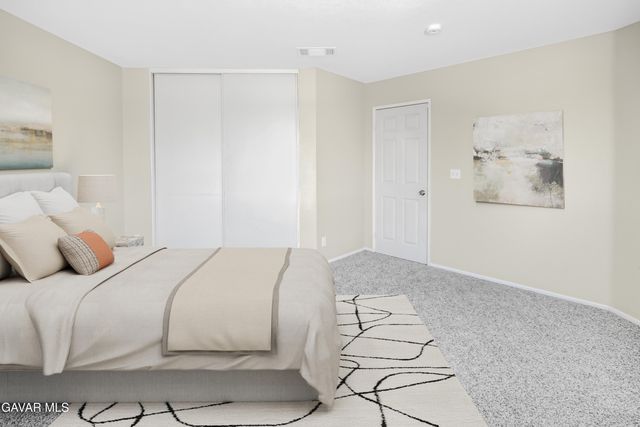 2116 Knollwood Court, Rosamond, CA 93560