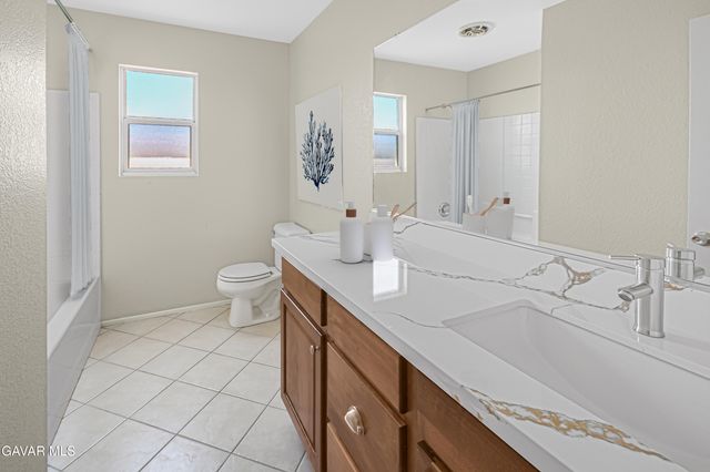 2116 Knollwood Court, Rosamond, CA 93560