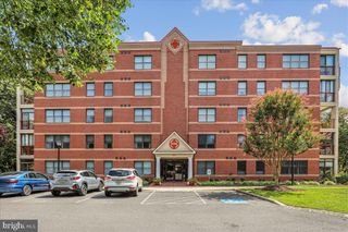 604 MCKINSEY PARK DR #301, Severna Park, MD 21146