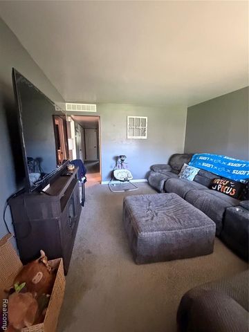 15549 Winston, Redford, MI 48239