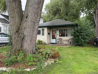 15549 Winston, Redford, MI 48239