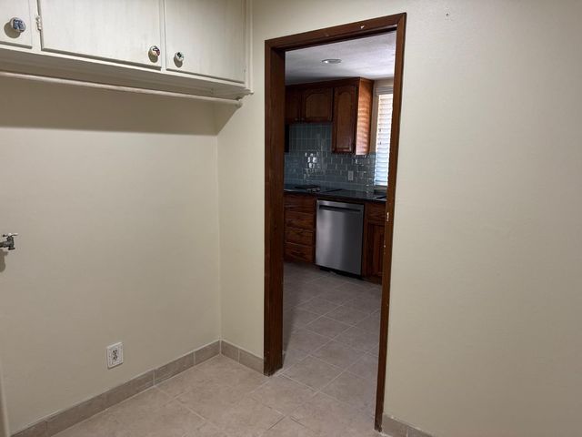 25 Wellington Way, Lodi, CA 95242