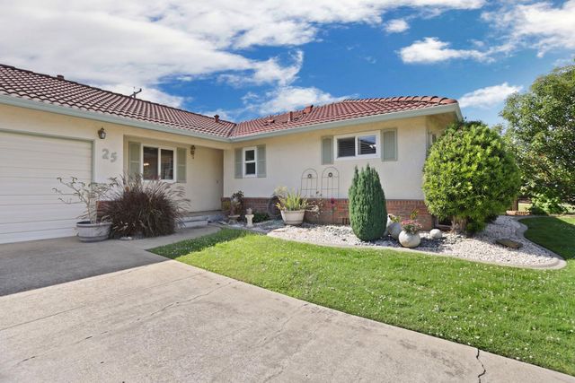 25 Wellington Way, Lodi, CA 95242