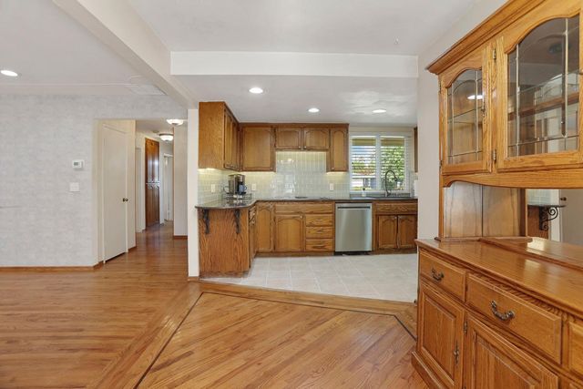 25 Wellington Way, Lodi, CA 95242
