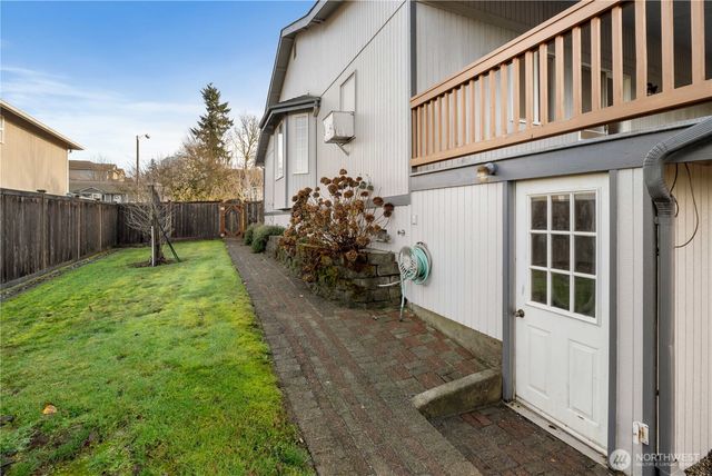 25915 202nd Avenue SE, Covington, WA 98042