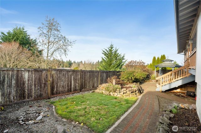 25915 202nd Avenue SE, Covington, WA 98042