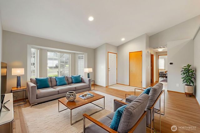 25915 202nd Avenue SE, Covington, WA 98042