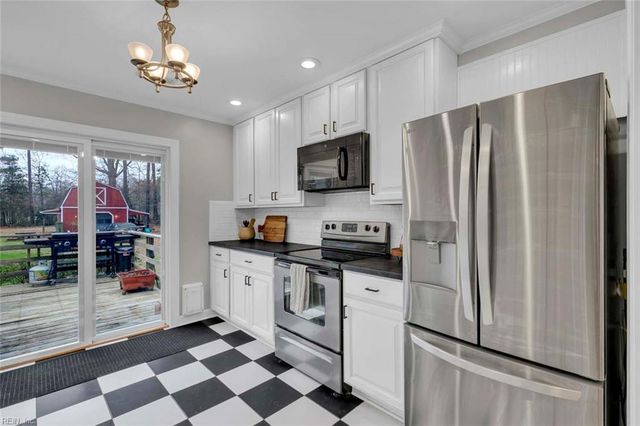 6288 Jones Creek DR, Gloucester, VA 23061