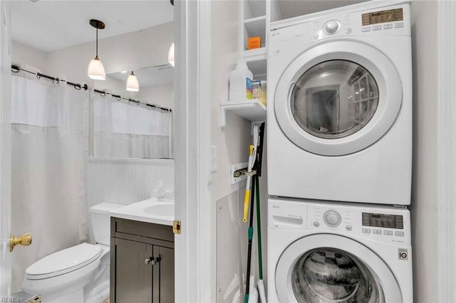 6288 Jones Creek DR, Gloucester, VA 23061