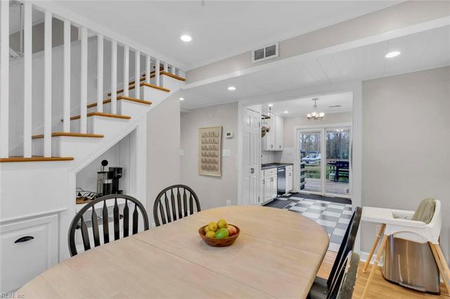 6288 Jones Creek DR, Gloucester, VA 23061