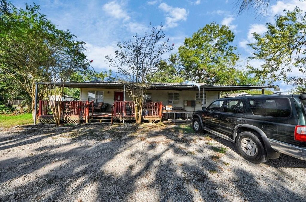 495 Genoa Red Bluff Road, Houston, TX 77034