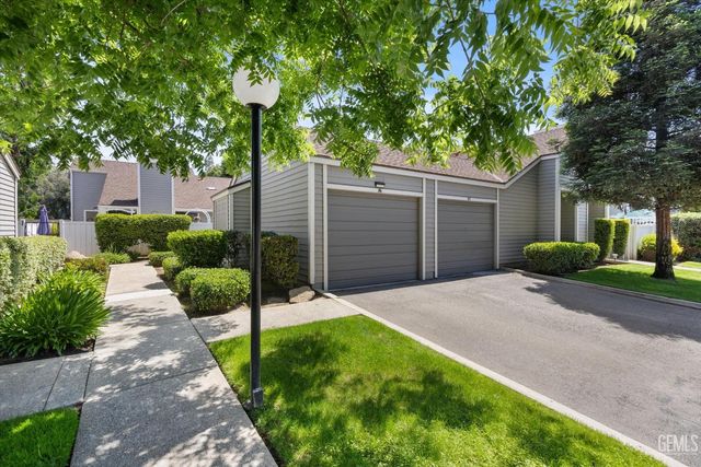 8000 Kroll Way 96, Bakersfield, CA 93311