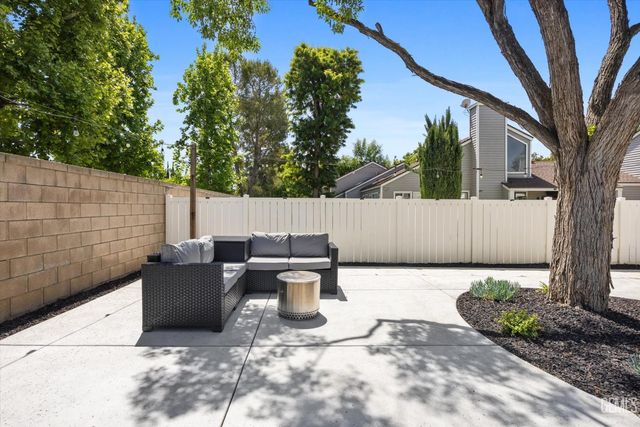 8000 Kroll Way 96, Bakersfield, CA 93311