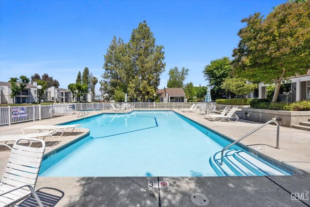 8000 Kroll Way 96, Bakersfield, CA 93311