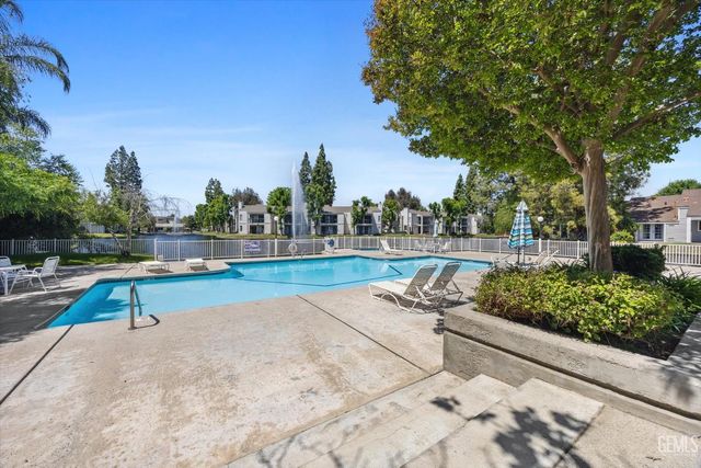 8000 Kroll Way 96, Bakersfield, CA 93311
