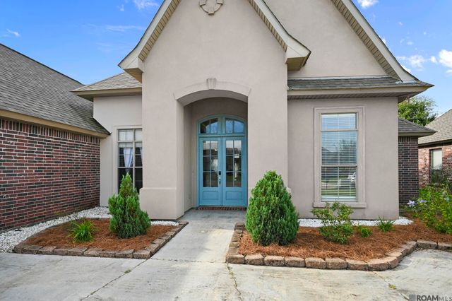 11364 Pleasant Knoll Dr, Denham Springs, LA 70726