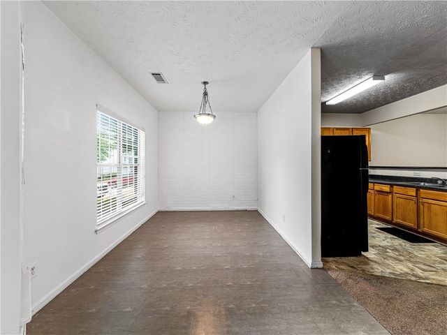 2523 Walden Lake Drive, Decatur, GA 30035