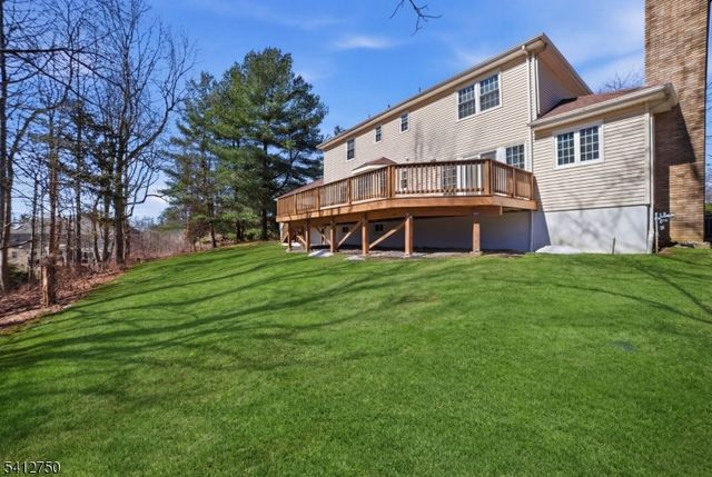 50 Pinewood Cres, Berkeley Heights Twp., NJ 07922