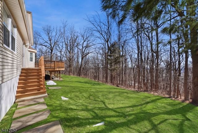 50 Pinewood Cres, Berkeley Heights Twp., NJ 07922