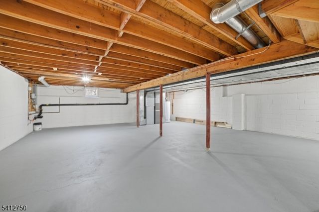 50 Pinewood Cres, Berkeley Heights Twp., NJ 07922