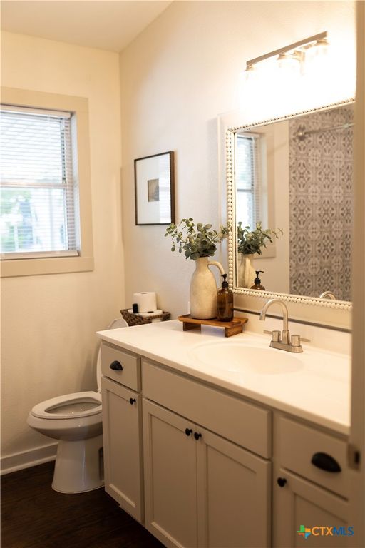 Image 14 of property listing at 4801 Dahlia Lane, Victoria, TX 77904