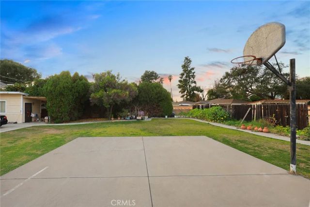 1227 S 8th Avenue, Arcadia, CA 91006