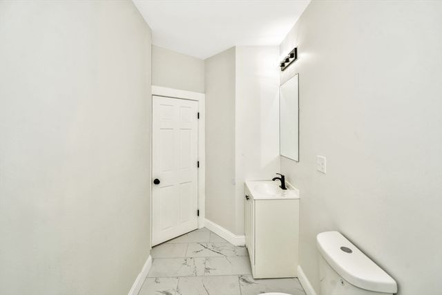 1420 River St 3, Boston, MA 02136