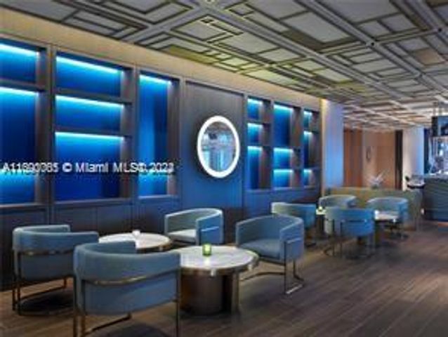 6801 Collins Ave 1215, Miami Beach, FL 33141