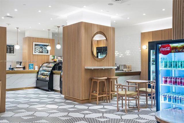 6801 Collins Ave 1215, Miami Beach, FL 33141