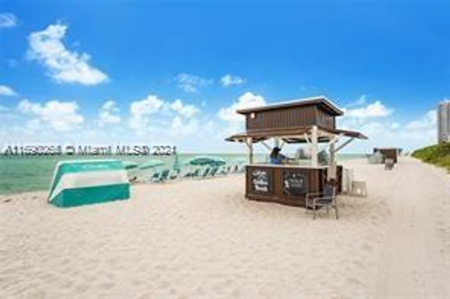 6801 Collins Ave 1215, Miami Beach, FL 33141