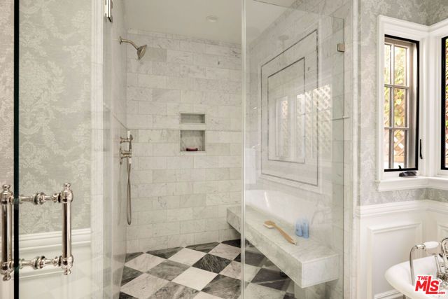 8906 Ashcroft Avenue, West Hollywood, CA 90048