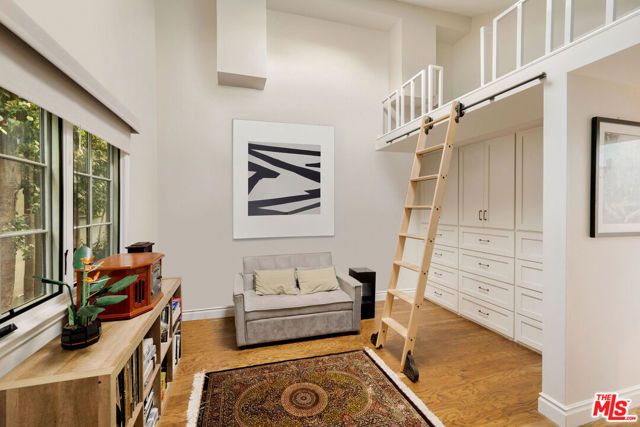 8906 Ashcroft Avenue, West Hollywood, CA 90048