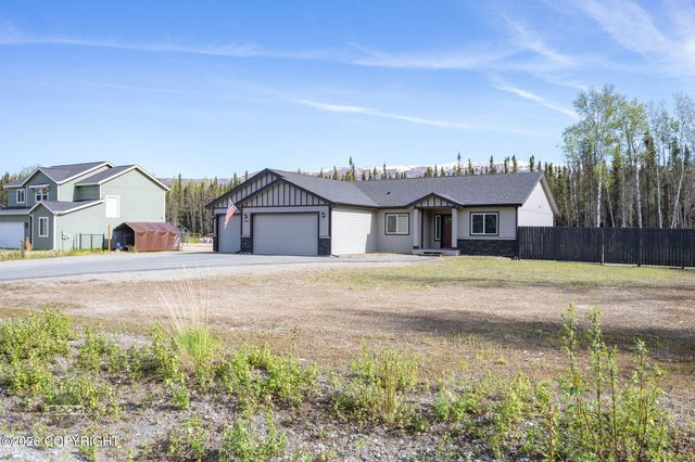 5327 N Suslositna Street, Wasilla, AK 99654