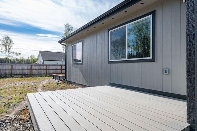 5327 N Suslositna Street, Wasilla, AK 99654