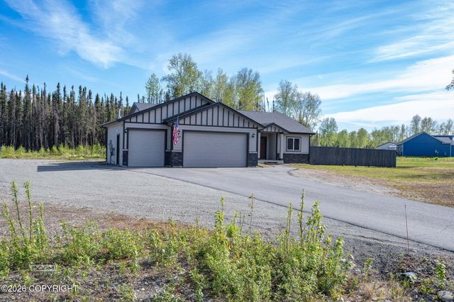 5327 N Suslositna Street, Wasilla, AK 99654