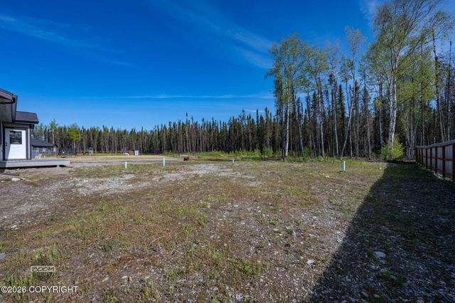 5327 N Suslositna Street, Wasilla, AK 99654
