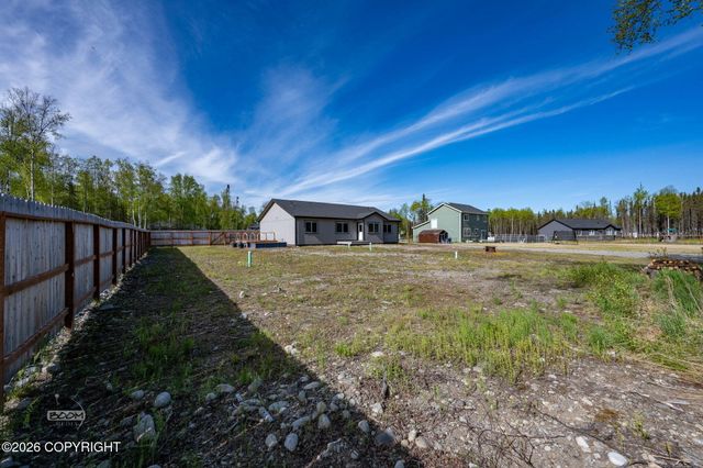 5327 N Suslositna Street, Wasilla, AK 99654