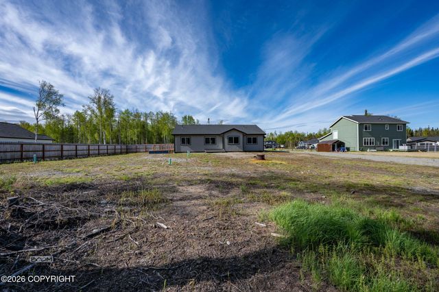 5327 N Suslositna Street, Wasilla, AK 99654