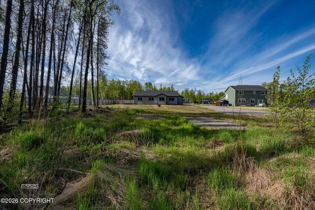 5327 N Suslositna Street, Wasilla, AK 99654