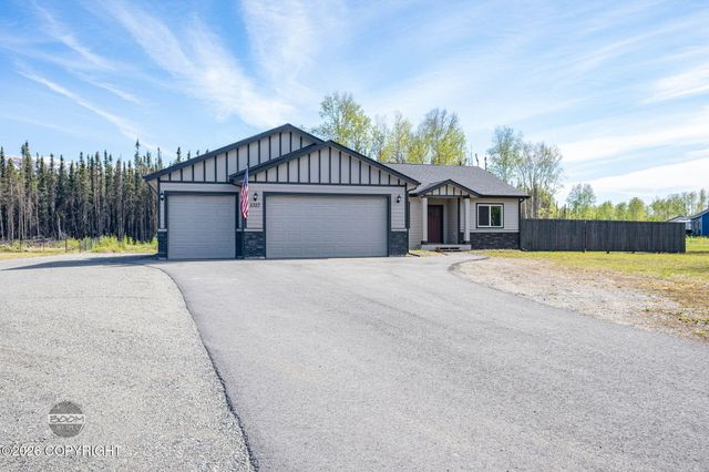 5327 N Suslositna Street, Wasilla, AK 99654