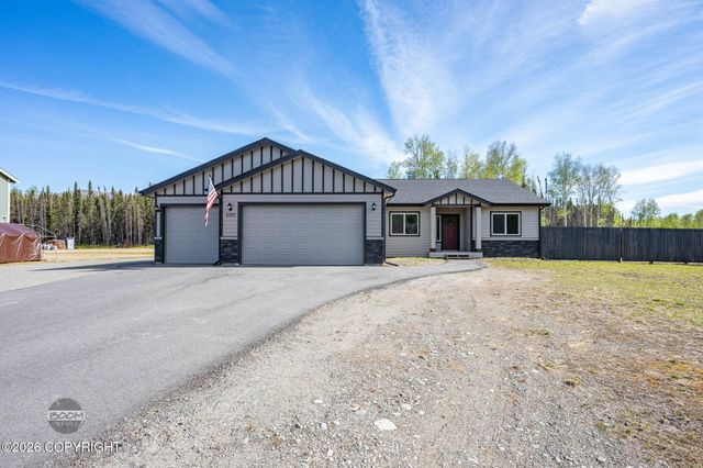 5327 N Suslositna Street, Wasilla, AK 99654