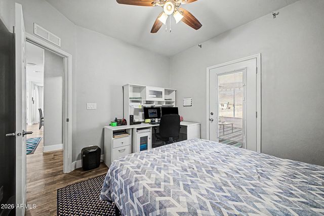 3301 S GOLDFIELD Road 6049, Apache Junction, AZ 85119
