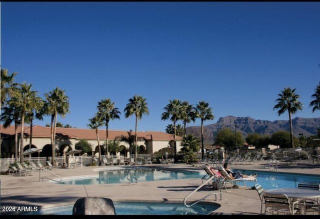 3301 S GOLDFIELD Road 6049, Apache Junction, AZ 85119
