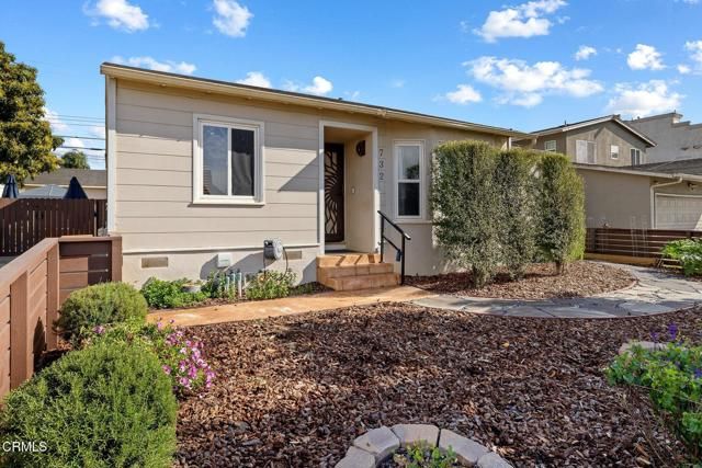 732 Lemon Grove Avenue, Ventura, CA 93003