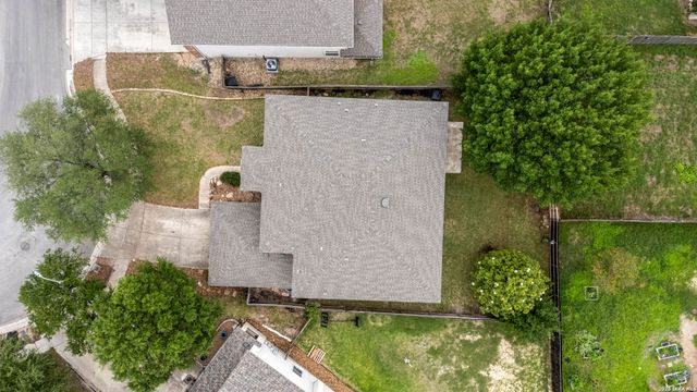 208 ROCK SPRINGS DR, New Braunfels, TX 78130