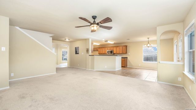 208 ROCK SPRINGS DR, New Braunfels, TX 78130