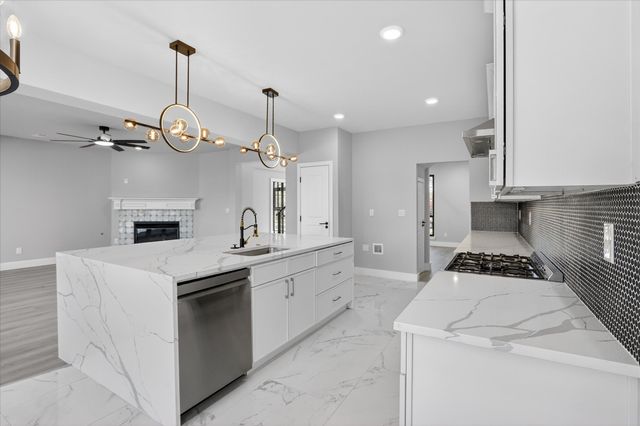 1812 Marble Pass Drive, Flower Mound, TX 75028